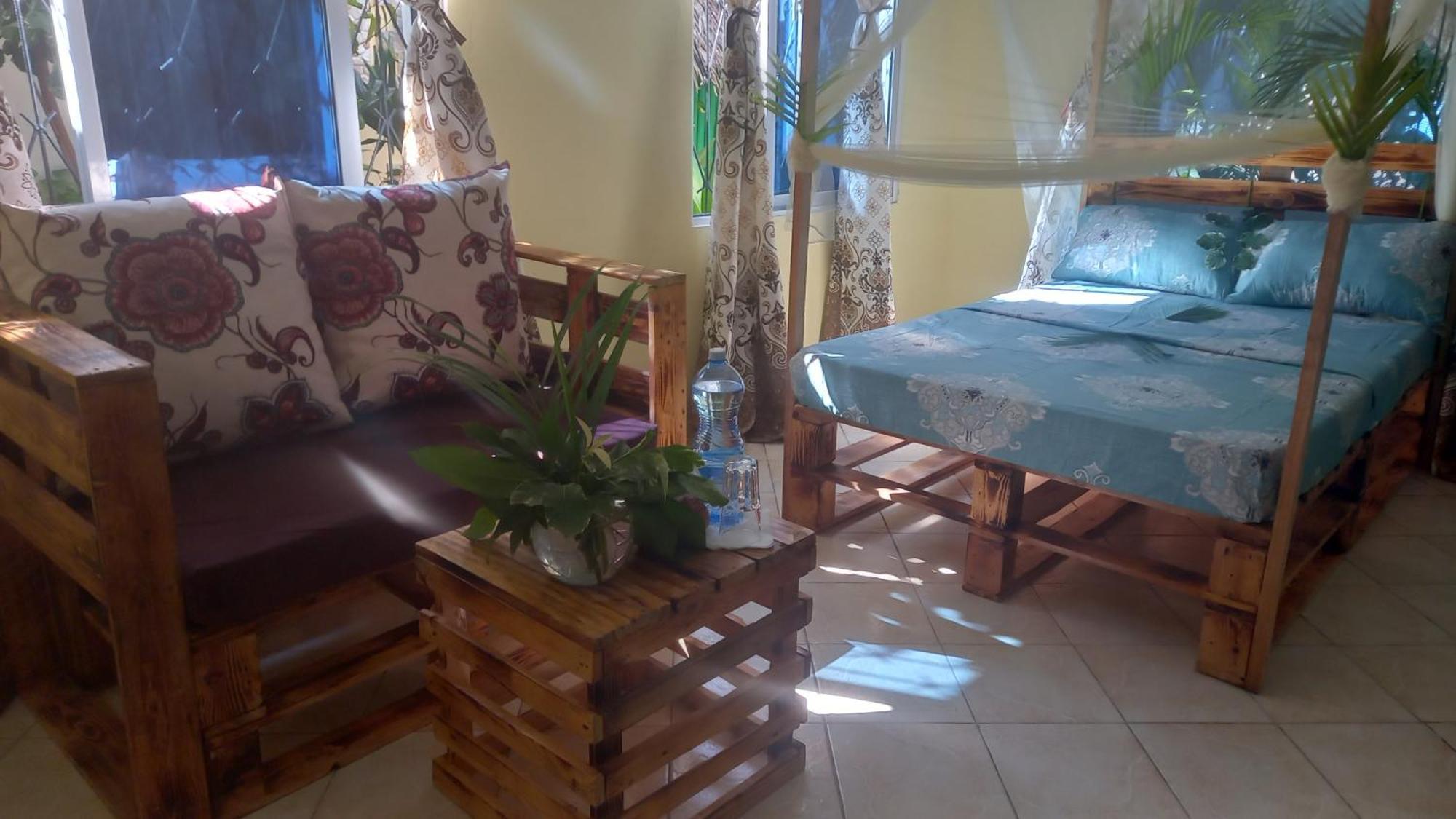 Mount Zion Guest House, Mtwapa Mtomondoni มอมบาซา ภายนอก รูปภาพ