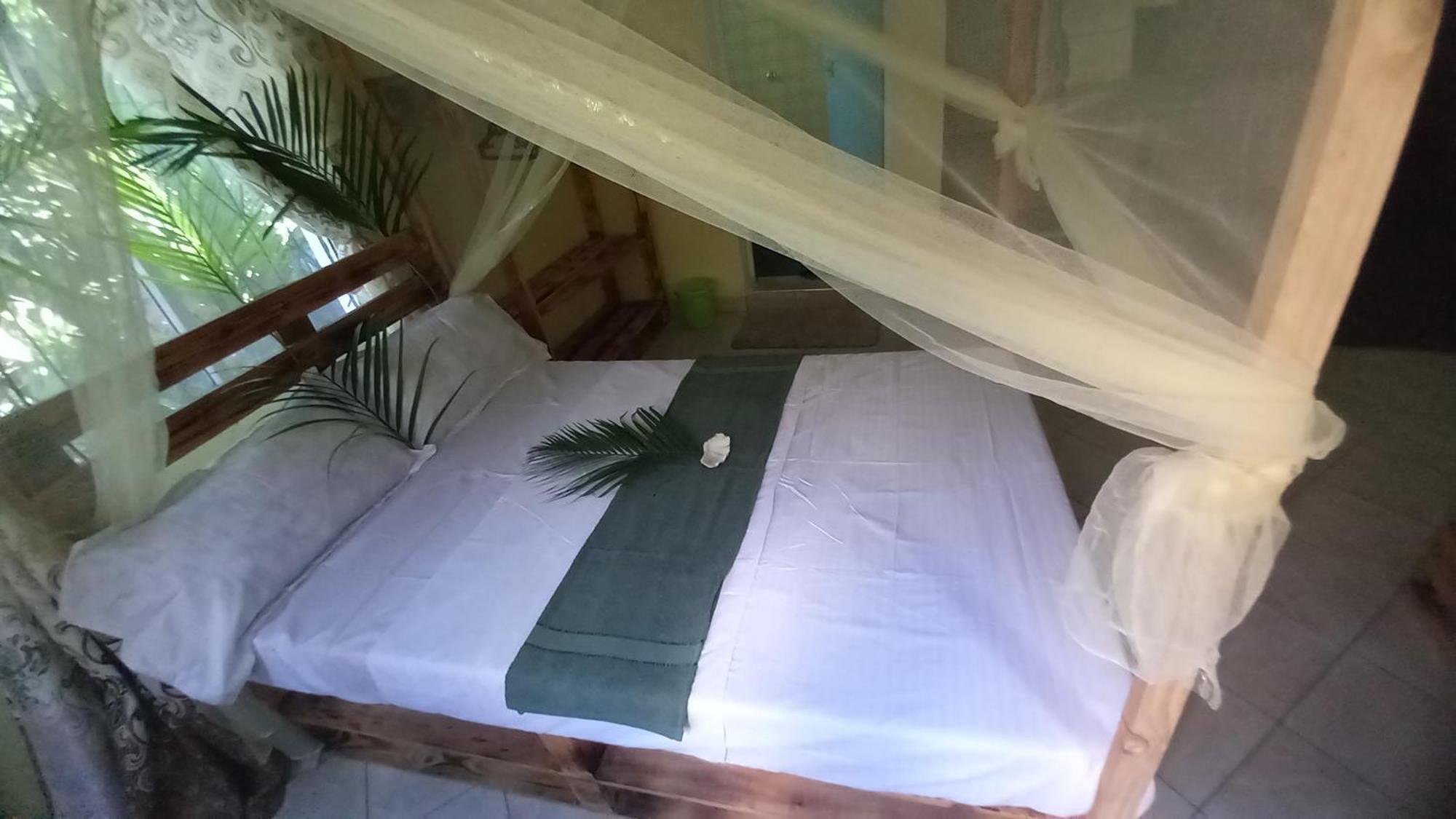 Mount Zion Guest House, Mtwapa Mtomondoni มอมบาซา ภายนอก รูปภาพ