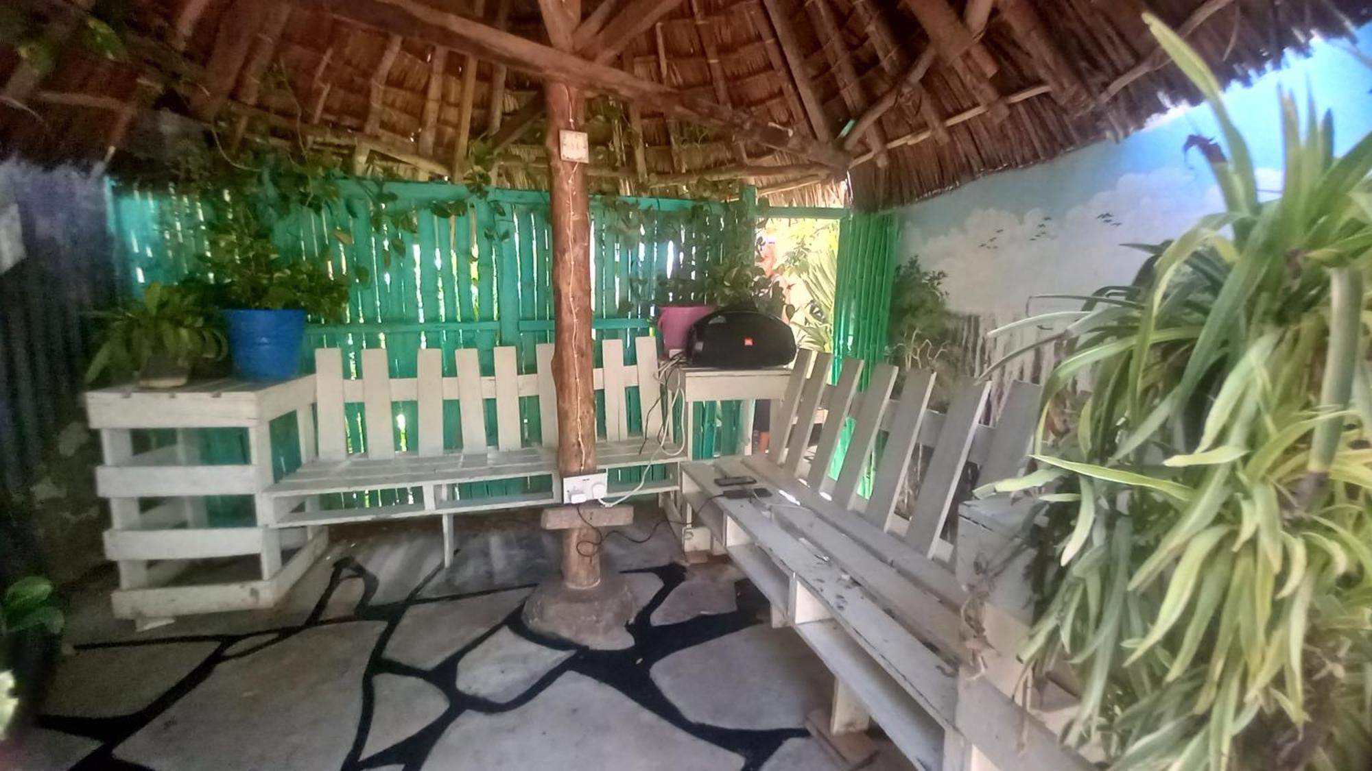 Mount Zion Guest House, Mtwapa Mtomondoni มอมบาซา ภายนอก รูปภาพ