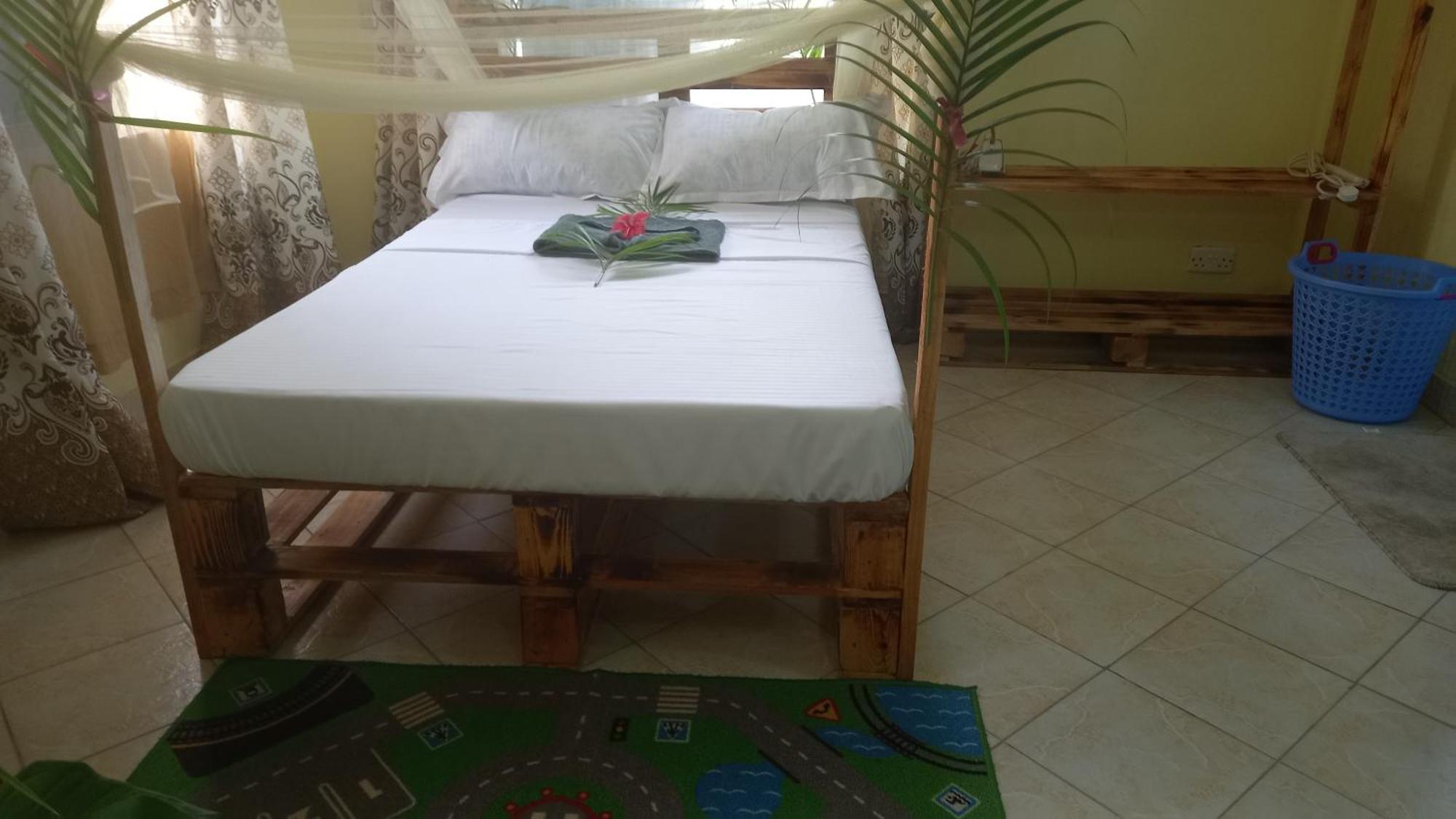 Mount Zion Guest House, Mtwapa Mtomondoni มอมบาซา ภายนอก รูปภาพ