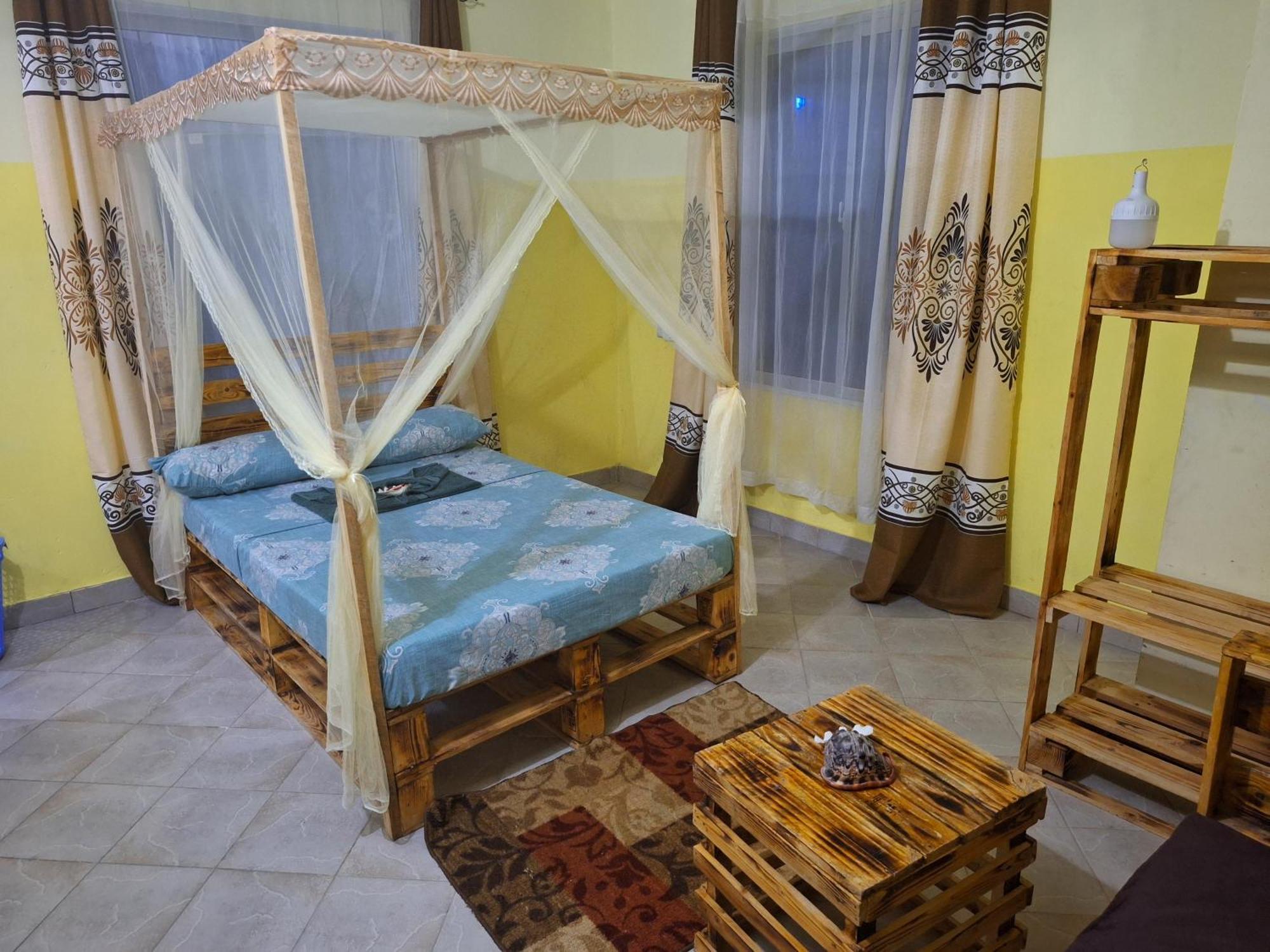 Mount Zion Guest House, Mtwapa Mtomondoni มอมบาซา ภายนอก รูปภาพ