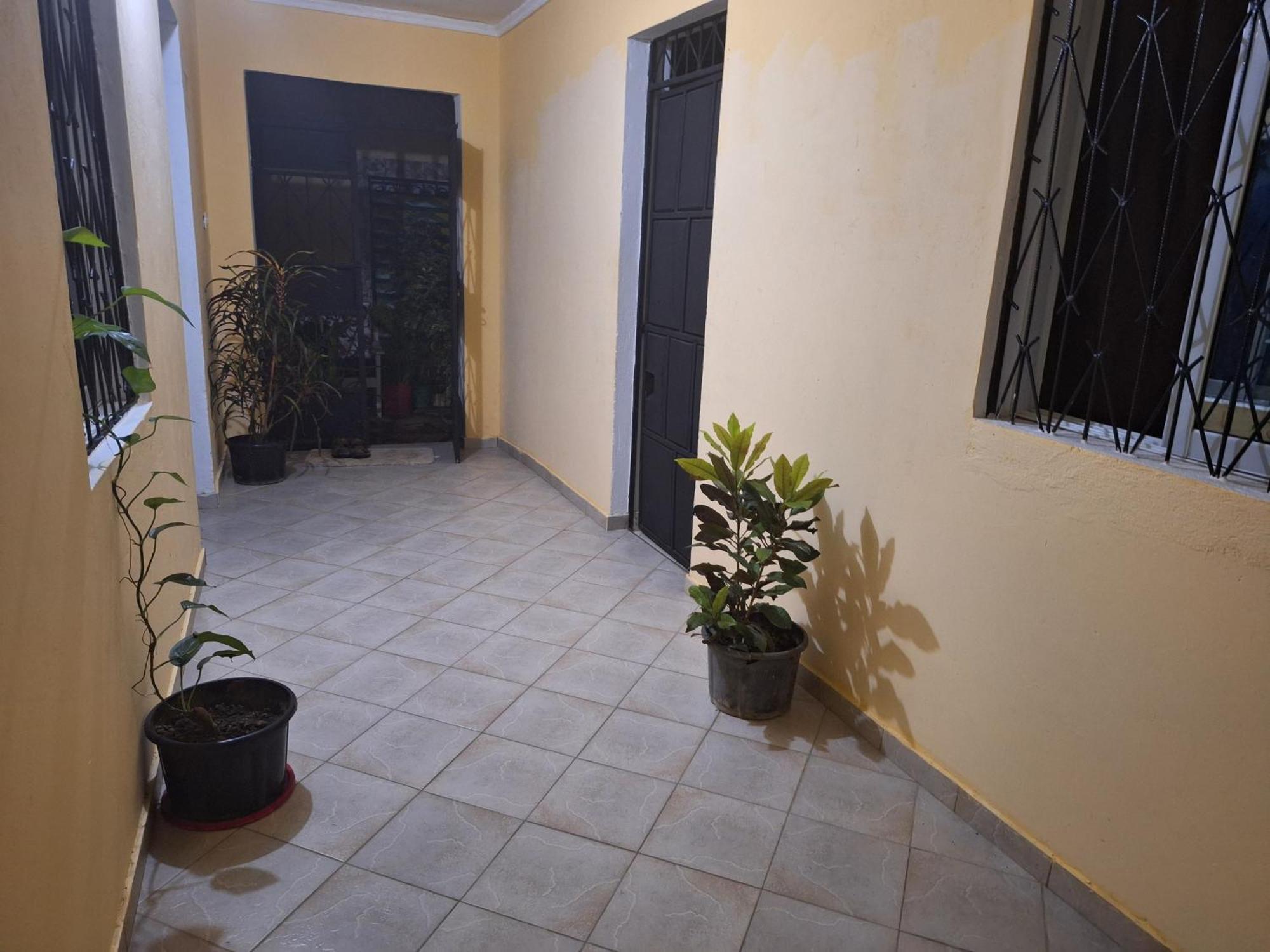 Mount Zion Guest House, Mtwapa Mtomondoni มอมบาซา ภายนอก รูปภาพ